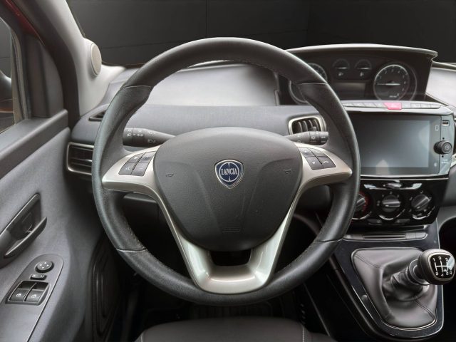 LANCIA Ypsilon usata, con Sedile posteriore sdoppiato