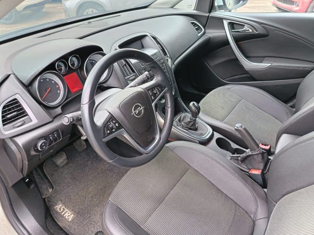 OPEL Astra usata 8