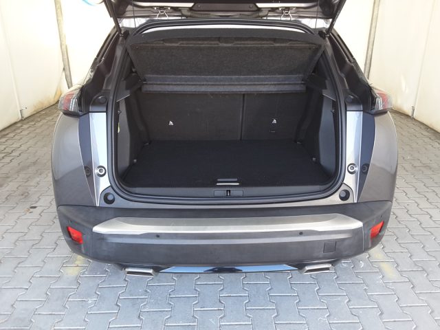 PEUGEOT 2008 usata, con Volante in pelle
