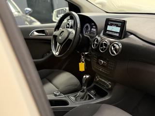MERCEDES-BENZ B 180 usata, con Climatizzatore