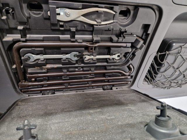 TOYOTA Land Cruiser usata, con Bracciolo