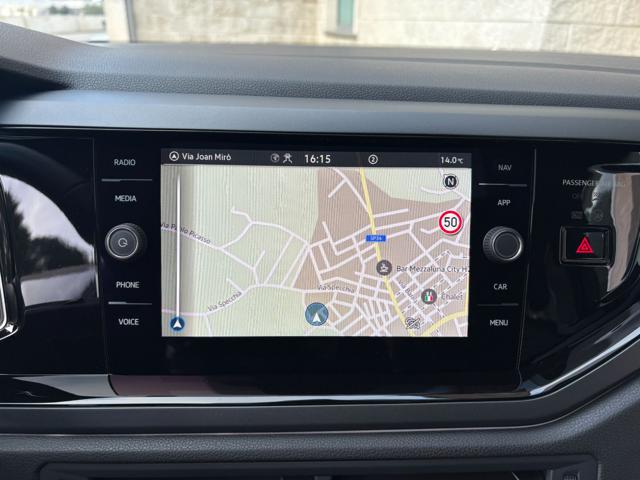 VOLKSWAGEN Taigo usata, con Park Distance Control