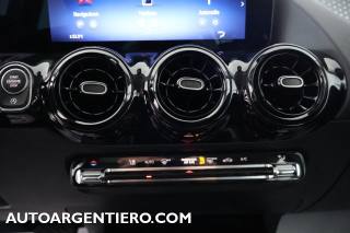 MERCEDES-BENZ GLA 180 usata, con Fendinebbia