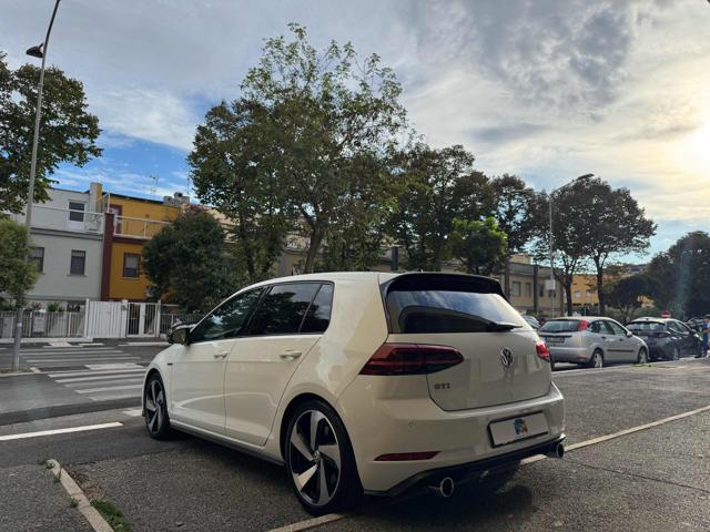 VOLKSWAGEN Golf GTI usata, con Autoradio