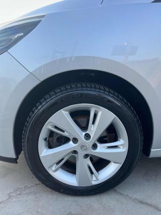 RENAULT Scenic usata, con Servosterzo