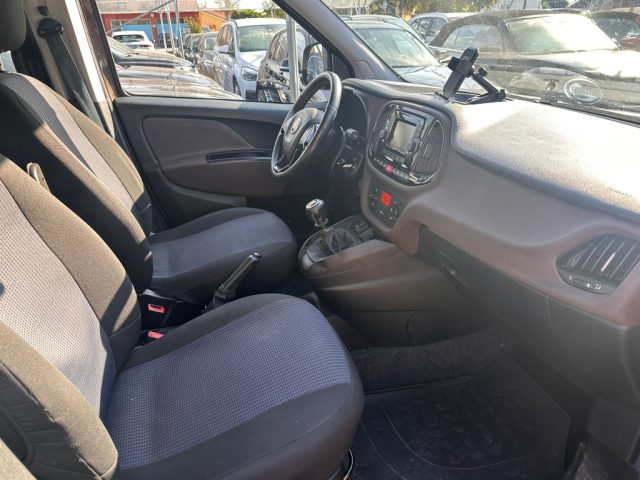 FIAT Doblo usata, con Park Distance Control