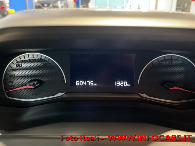 PEUGEOT 208 usata, con USB