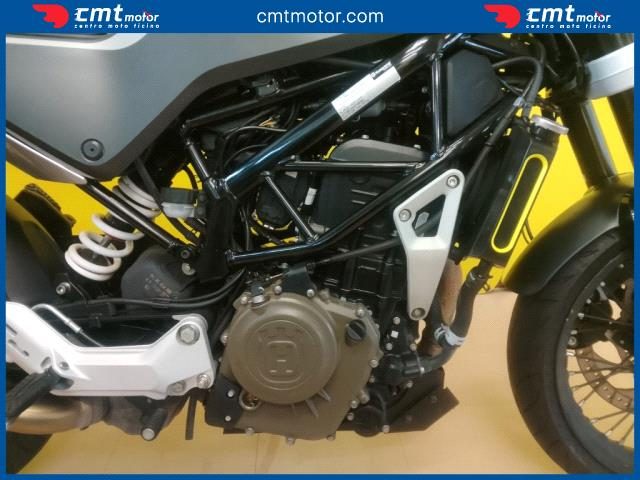 HUSQVARNA Svartpilen 401 usata 6