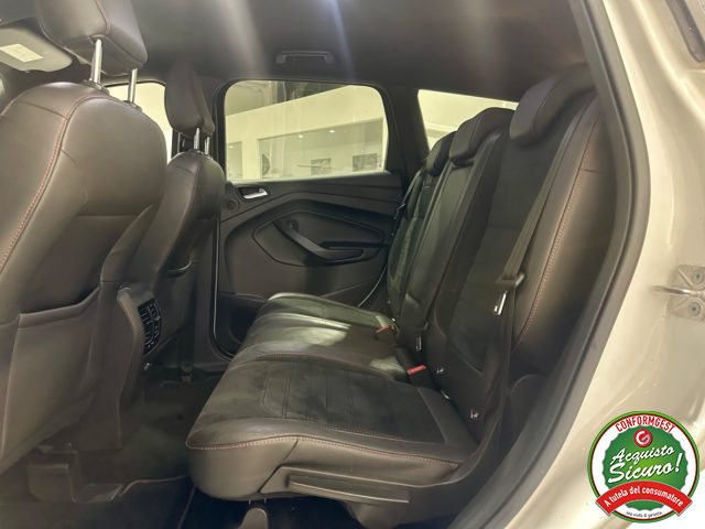 FORD Kuga usata, con Sedile posteriore sdoppiato