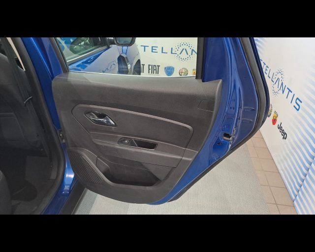 DACIA Duster usata 23