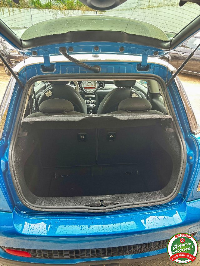 MINI Cooper S usata, con USB