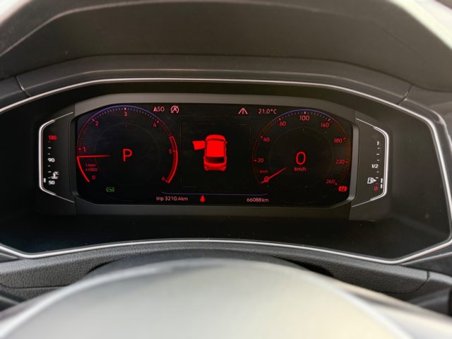 VOLKSWAGEN T-Roc usata, con Airbag testa