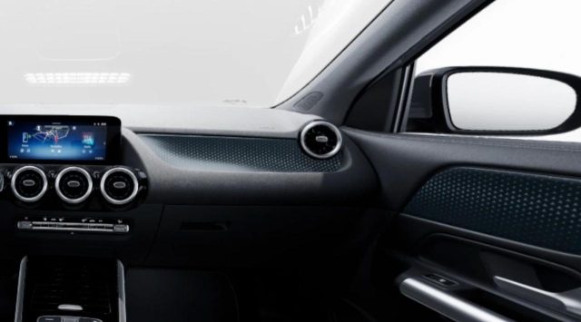 MERCEDES-BENZ GLA 200 usata, con Controllo trazione