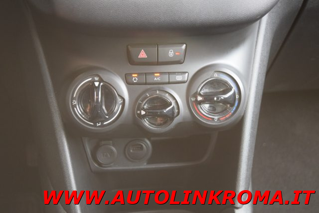 PEUGEOT 208 usata, con Touch screen