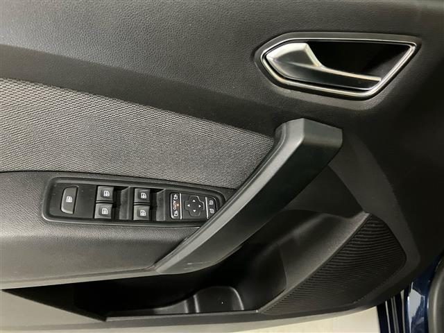 RENAULT Kangoo usata 25
