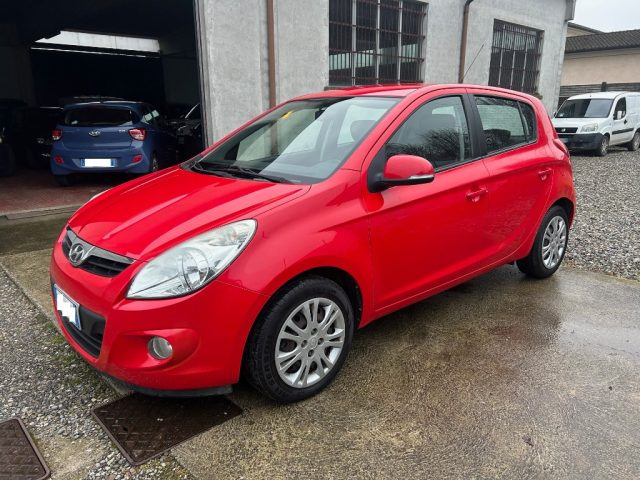 HYUNDAI i20 usata, con Airbag laterali