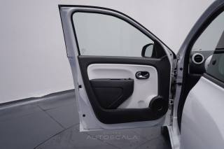RENAULT Twingo usata, con Controllo trazione