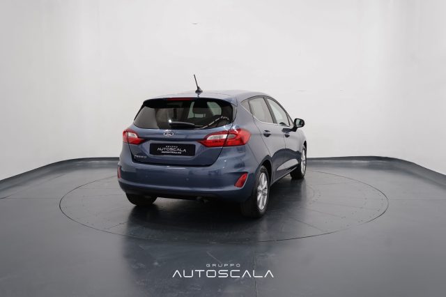 FORD Fiesta usata, con Autoradio