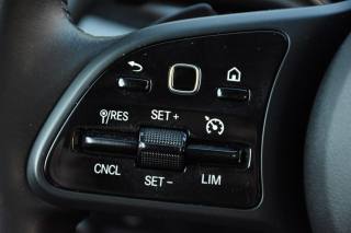 MERCEDES-BENZ GLA 200 usata, con Controllo elettronico della corsia