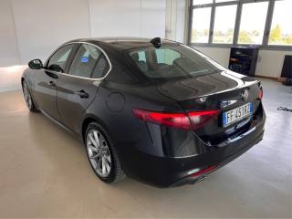 ALFA ROMEO Giulia usata, con Autoradio