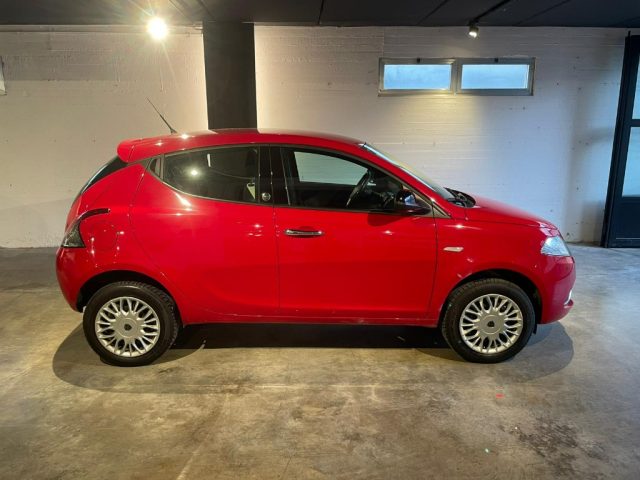 LANCIA Ypsilon usata, con ESP