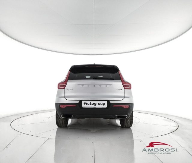 VOLVO XC40 usata 5