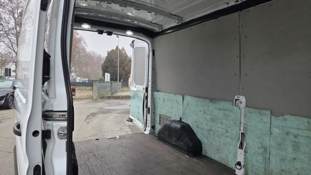 FORD Transit Custom usata, con USB