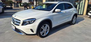 MERCEDES-BENZ GLA 200 d Automatic Sport N°FG683