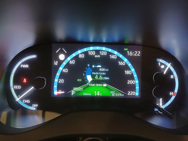 TOYOTA Yaris Cross usata, con Sensori di parcheggio posteriori