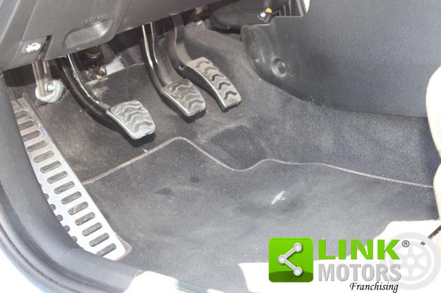 HYUNDAI i20 usata, con Specchietti laterali elettrici