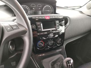 LANCIA Ypsilon usata, con Controllo trazione