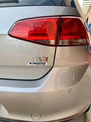 VOLKSWAGEN Golf usata, con Autoradio