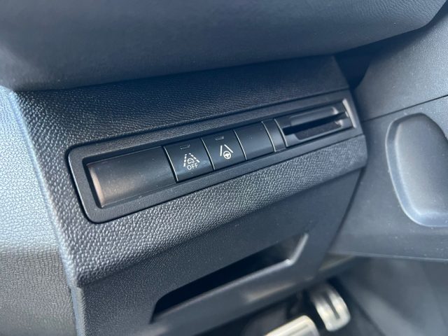 PEUGEOT 3008 usata 21