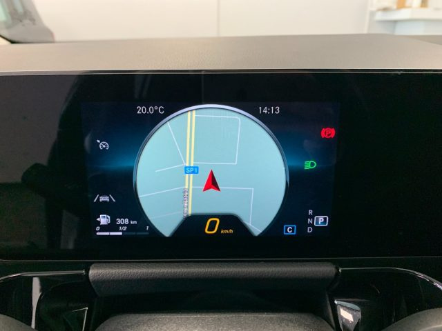 MERCEDES-BENZ GLA 180 usata, con Controllo elettronico della corsia