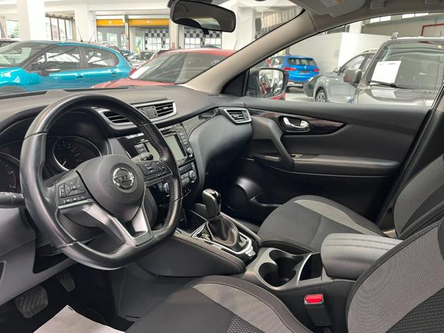 NISSAN Qashqai usata, con Park Distance Control