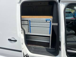 VOLKSWAGEN Caddy usata, con Airbag testa