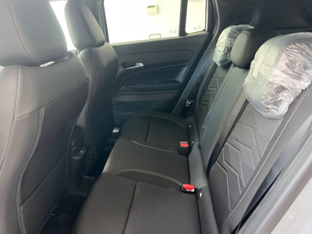 JEEP Avenger usata, con USB