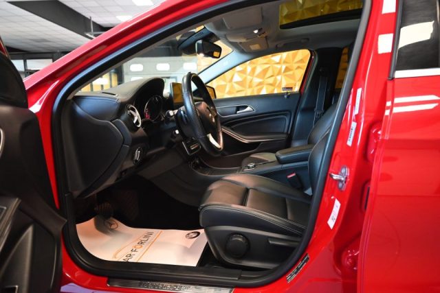 MERCEDES-BENZ GLA 200 usata 21