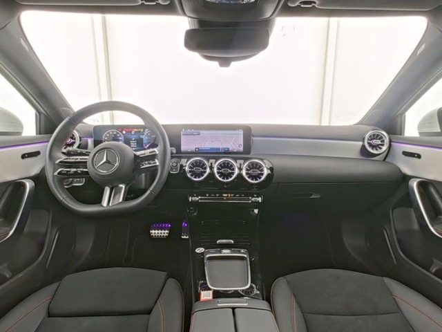 MERCEDES-BENZ A 180 usata, con Climatizzatore