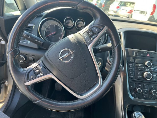 OPEL Astra usata, con Boardcomputer