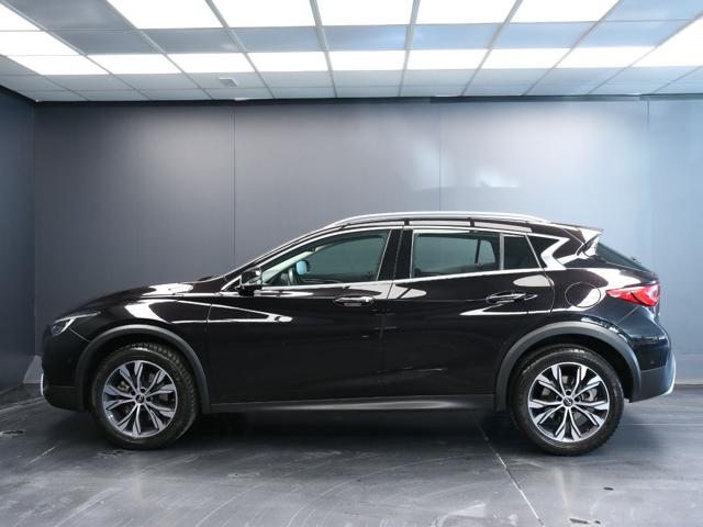 INFINITI QX30 usata, con Airbag laterali