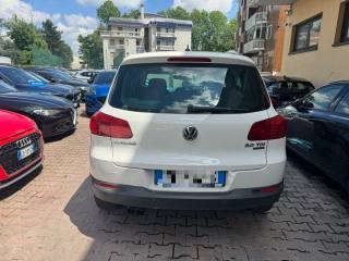 VOLKSWAGEN Tiguan usata, con Autoradio