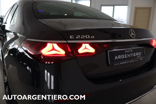 MERCEDES-BENZ E 220 usata, con Riconoscimento dei segnali stradali