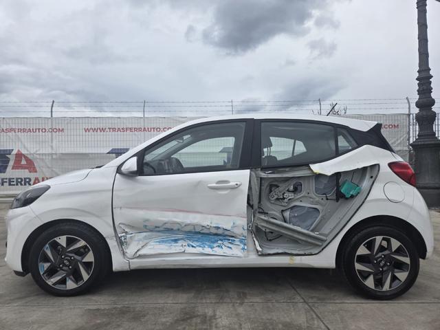 HYUNDAI i10 usata, con Airbag