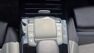 MERCEDES-BENZ A 180 usata, con Leve al volante