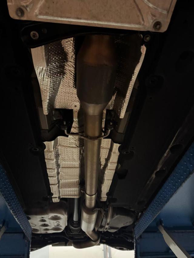 TOYOTA Yaris usata, con Airbag testa