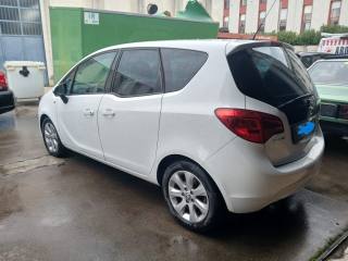 OPEL Meriva usata, con Airbag