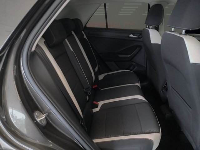 VOLKSWAGEN T-Roc usata 16