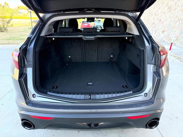 ALFA ROMEO Stelvio usata, con Luci diurne LED