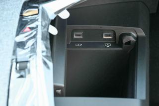 PEUGEOT 5008 usata, con USB